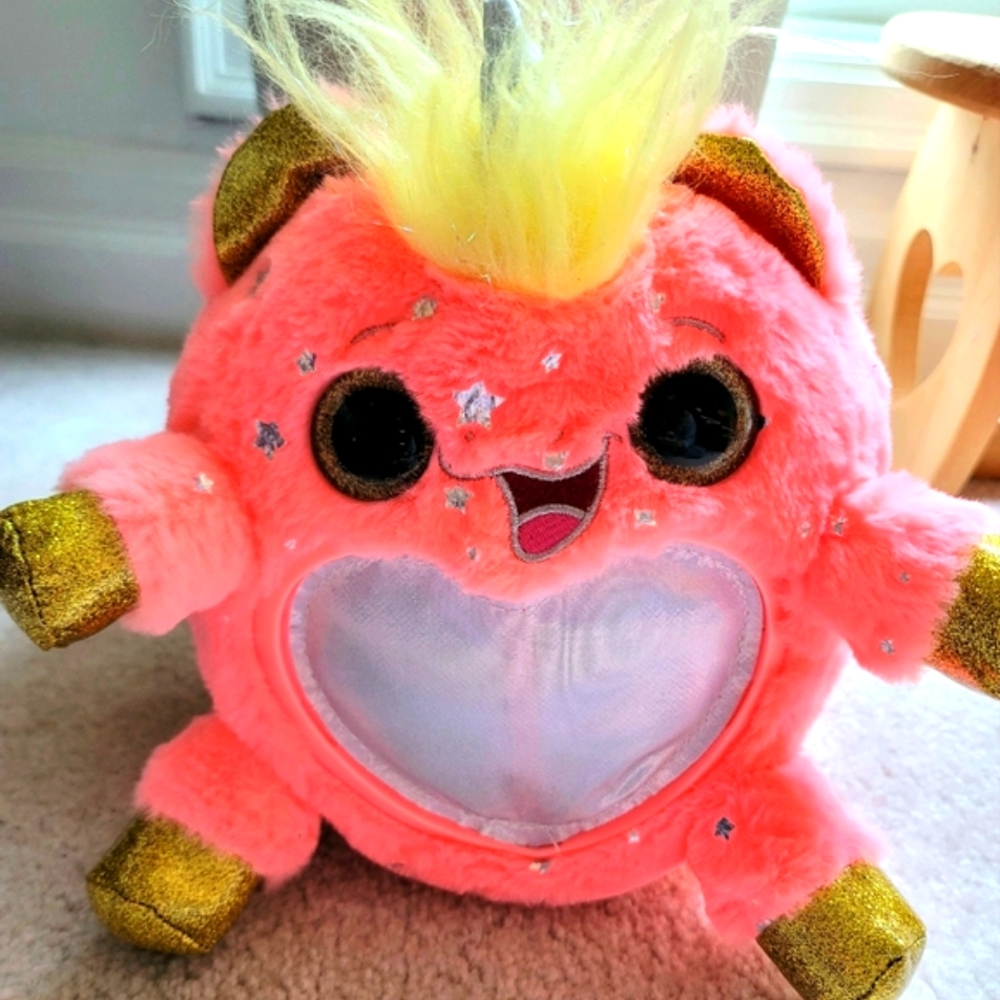 Zuru Rainbocorns Stuffed Unicorn With  Glitter Wings
